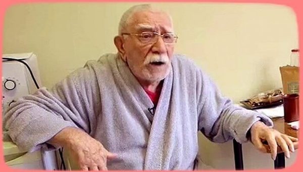 Армен Джигарханян снова попал в больницу