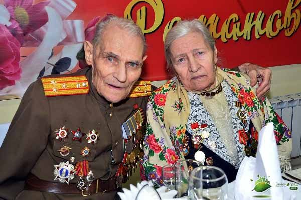 Кузнецовы Геннадий Романович и Раиса Марковна сентябрь 2015 г kuznetsovy-gennadij-romanovich-i-raisa-markovna-sentyabr-2015-g
