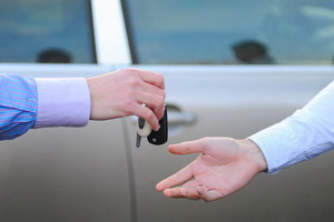 Задержан мошенник перепродавший неоплаченный автомобиль