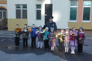 Сотрудники ГИБДД посетили 5 школьных линеек в «День знаний»