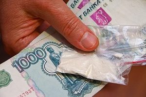 Более 10 граммов амфетамина изъято за сутки у двух человек
