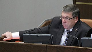 Политиологи: нельзя говорить о падении рейтингов институтов власти России