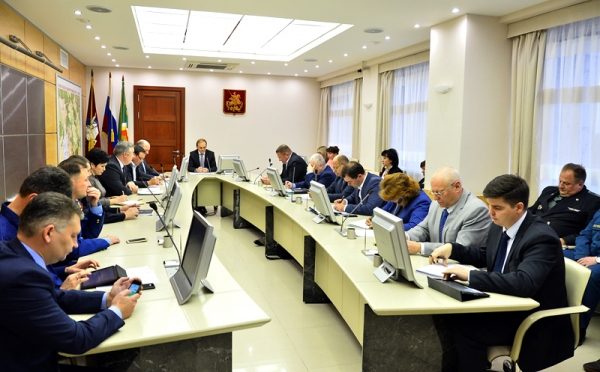 Зеленоградских судебных приставов наградили в преддверии профессионального праздника