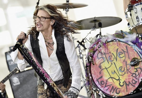 Первый за 68 лет сольник мистера Aerosmith и другие главные диски месяца!