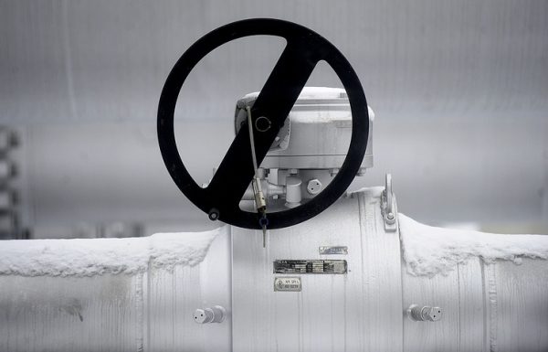 СМИ: Еврокомиссия разрешила "Газпрому" увеличить прокачку газа по OPAL
