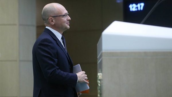 Ъ: Кириенко назначит главой своего аппарата бывшего коллегу