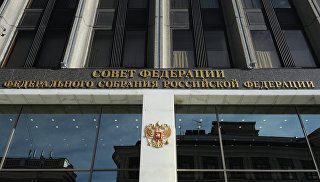 Политиологи: нельзя говорить о падении рейтингов институтов власти России