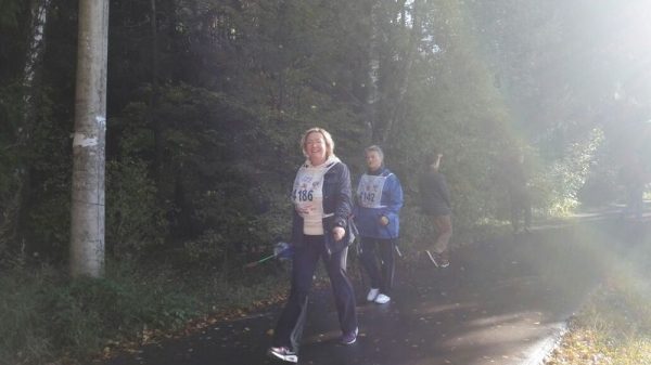 1 октября в Зеленограде прошли соревнования по скандинавской ходьбе