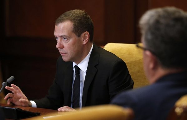 Медведев на заседании правительственной комиссии обсудит развитие Северного Кавказа