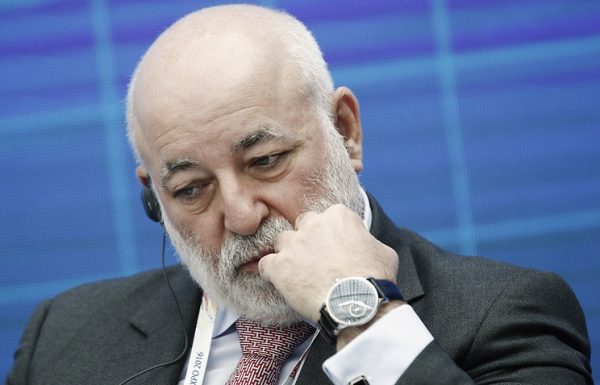 Вексельберг не знаком с главой избирательного штаба Клинтон