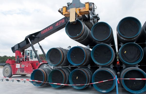 Первые трубы газопровода "Северный поток - 2" были доставлены на остров Рюген
