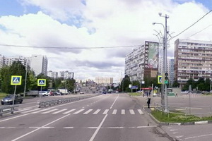 На переходе у ТЦ «Столица» в 14 микрорайоне сбили девушку