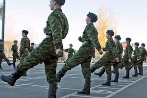 Контрактники смогут получить гражданскую специальность