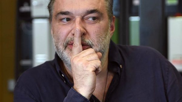 "Фильмы хорошо идут, жаль только, что денег не собирают"