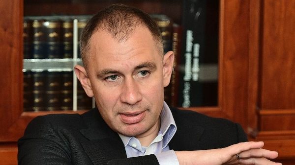 «Пока все лошади участвуют в гонке»
