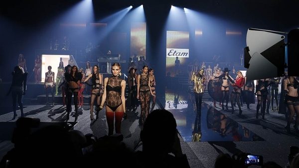 "Джинсовая симфония" пошла за бельем