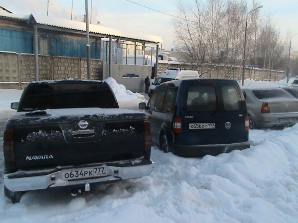 Взрывотехники обследовали якобы заминированный автомобиль