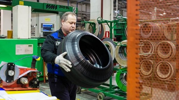 Шинники подкатывают к восстановлению