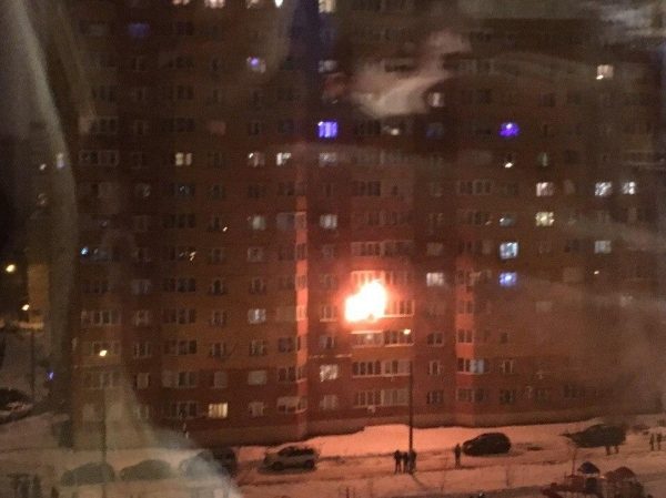 При пожаре в квартире спасены семь человек