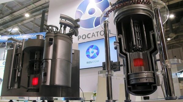 Быстрые реакторы долго строятся