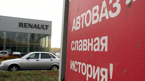 Автоконцерны попросились на буксир