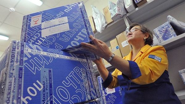 "Почта России" растет на посылках