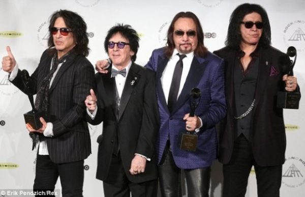 Пол Стэнли отрицает воссоединение золотого состава KISS