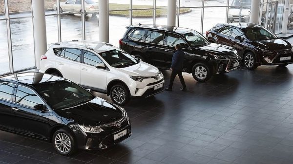 Авторынок не спешит заводиться