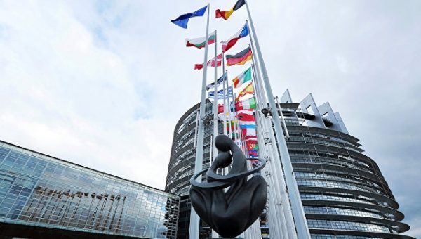 В ЕП предложили сократить число еврокомиссаров