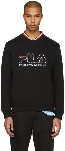 Дженнер носит русскую одежду