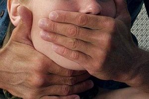 В лесном массиве около Зеленограда изнасиловали школьницу