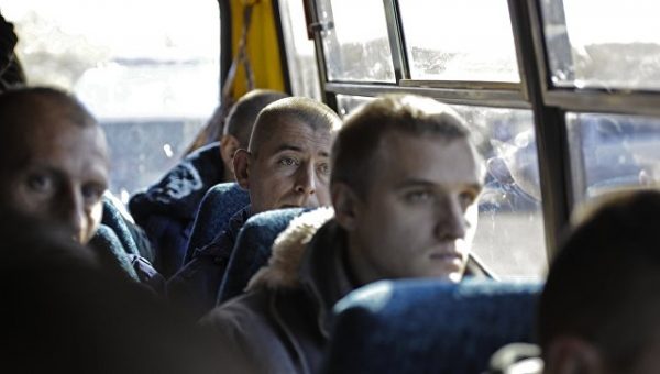 Киев готов к компромиссам для возвращения пленных в Донбассе, заявили в СБУ