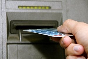 Забывчивый пассажир лишился более 75 тысяч рублей <span id=