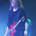 Владимир Кузьмин дал праздничный концерт в Москве