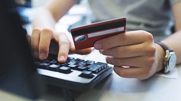 Интернет-торговля тянется к триллиону