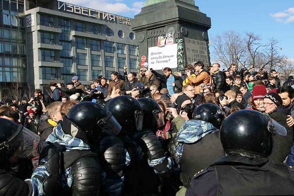 v-moskve-zaderzhano-bolee-200-chelovke-kak-ni-stranno-omon-podgotovilsya-k-nesanktsionirovannomu-mitingu