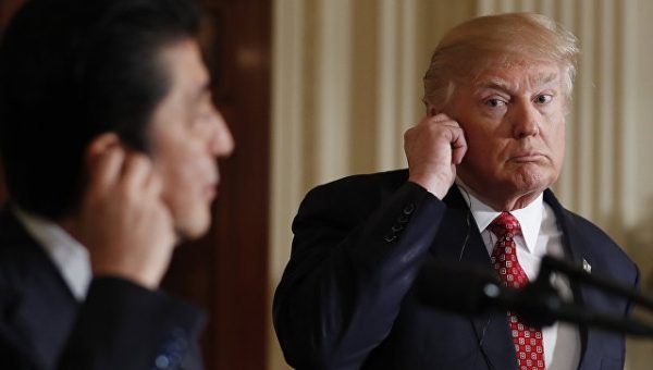 Абэ и Трамп обсудили пути сдерживания КНДР