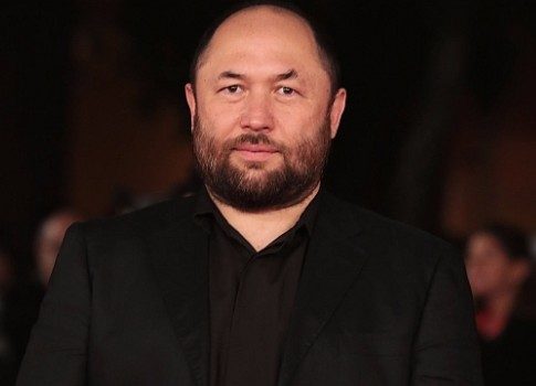 Тимур Бекмамбетов о фильме «Время первых», шутках и вырезанных сценах, конкуренции с американскими блокбастерами