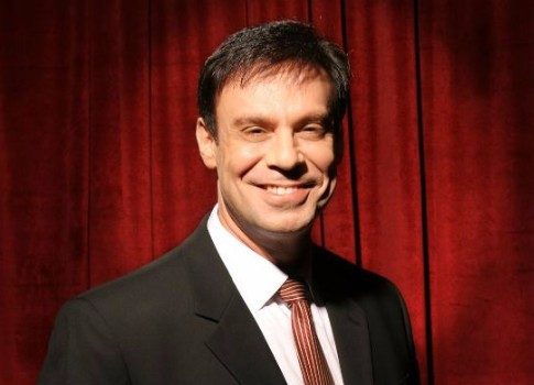 Перезагрузка юмора: не пропустите премьеру легендарной программы «Вокруг смеха» на «Первом канале»
