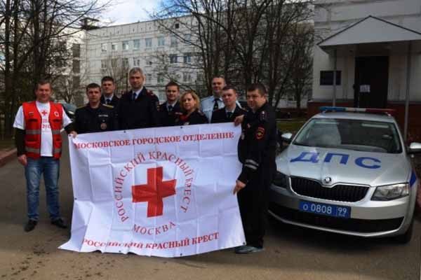 dorozhny-e-politsejskie-zelenograda-sdali-krov-v-ramkah-donorskoj-aktsii