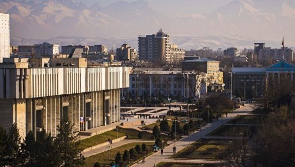 В Киргизии на месте схода оползня нашли тела двух детей