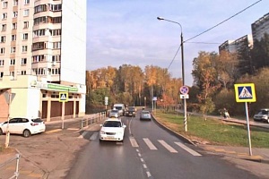Автомобиль сбил ребенка на «зебре» у медцентра «Аксис»