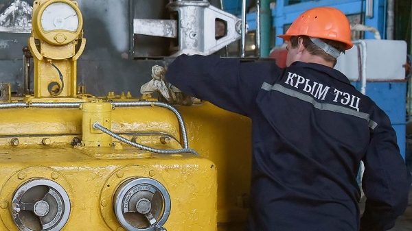 ТЭЦ для Крыма задерживаются