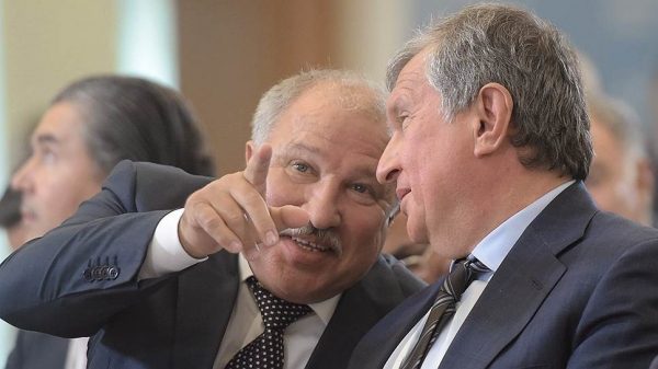 Эдуард Худайнатов сливается в "Роснефть"