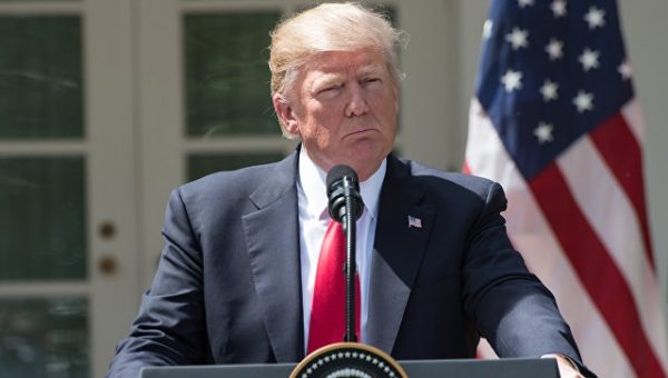 СМИ рассказали о возможных угрозах раскрытия секретной информации Трампом
