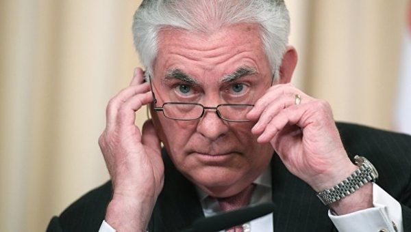 Тиллерсон не знает о каком-либо расследовании против советника Трампа
