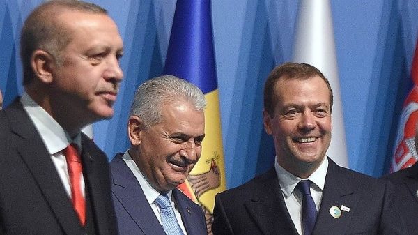 Открытие Турции откладывается