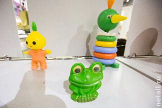 
                    Игрушки из детства          