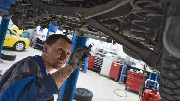 Auto.ru ставят на ремонт