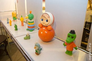 
                    Игрушки из детства          